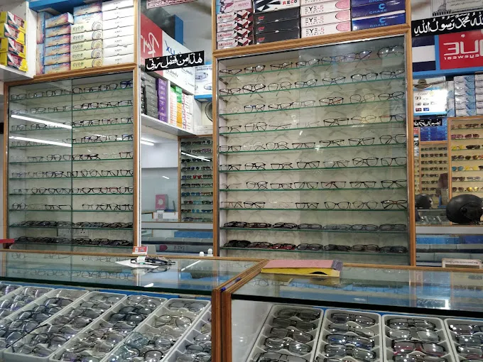 S M OPTICALS